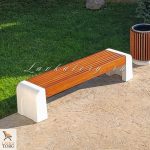 Скамейка из лиственницы на бетонных опорах от Лавкаторг СБл-20Б