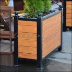 Кашпо уличные из дерева и металла прямоугольные