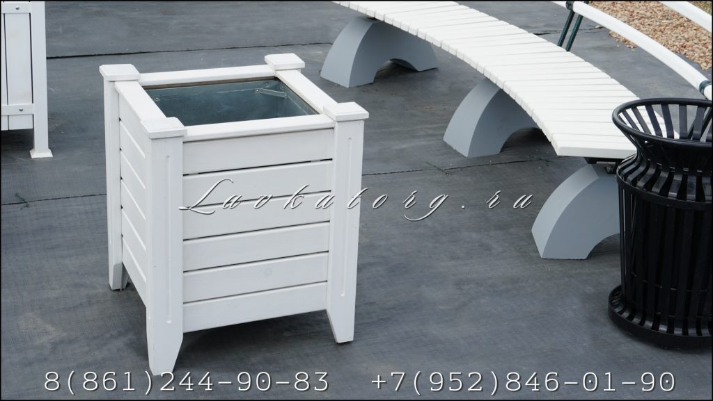 Кашпо уличные из лиственницы