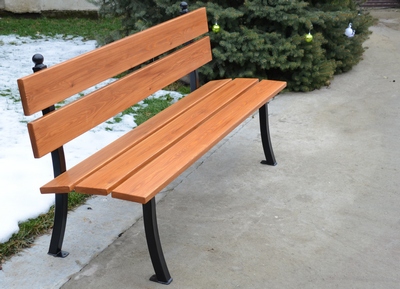 Скамья парковая из лиственницы и профильной трубы